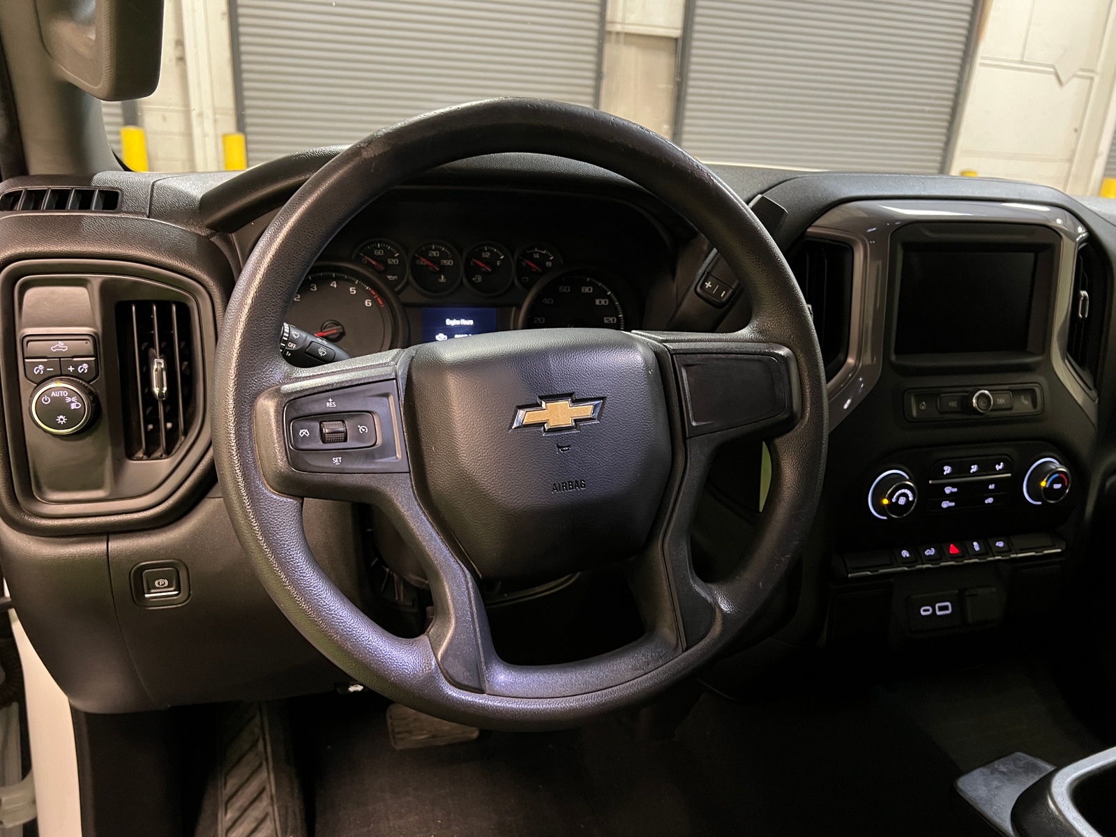 Thumbnail: 2022 Chevrolet Silverado 1500 - 5