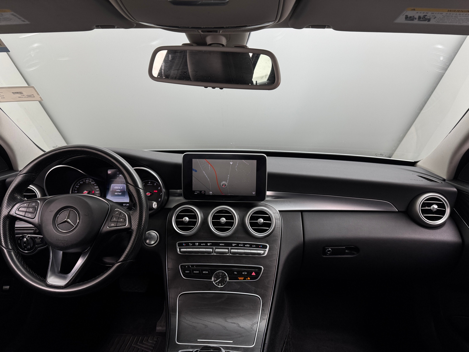 Thumbnail: 2016 Mercedes-Benz C-Class - 2