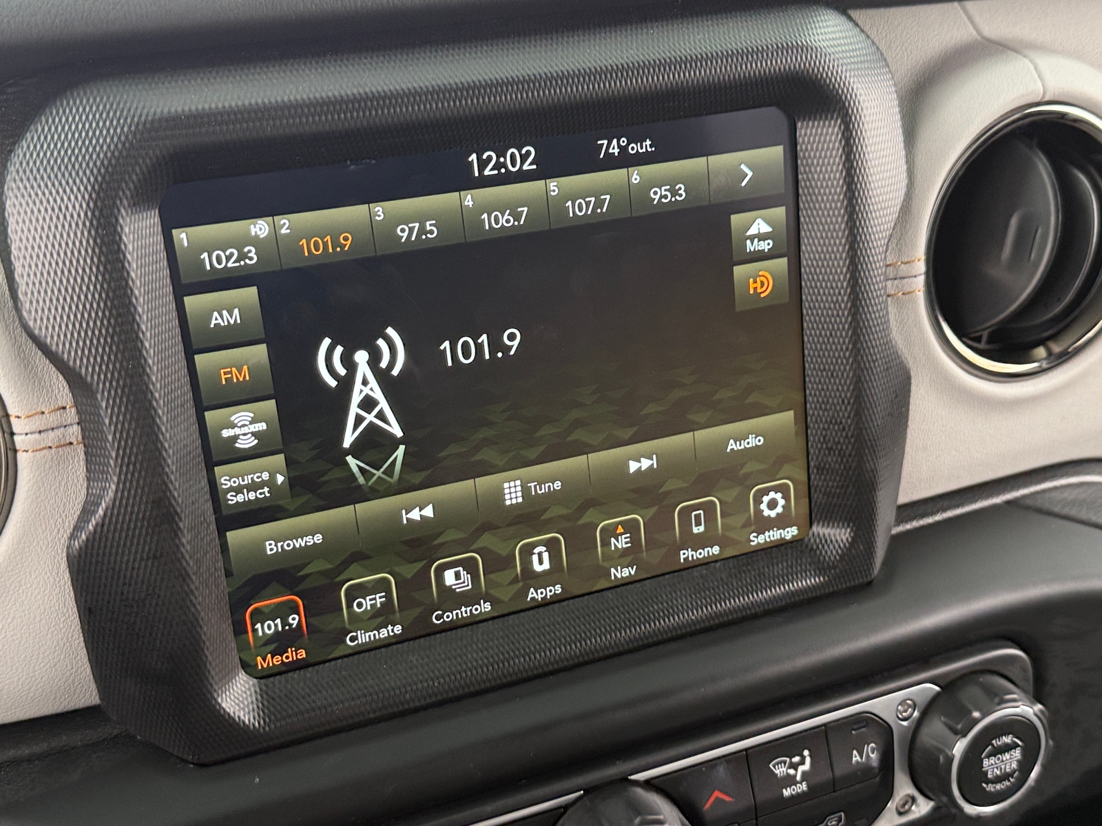 Thumbnail: 2023 Jeep Wrangler - 3
