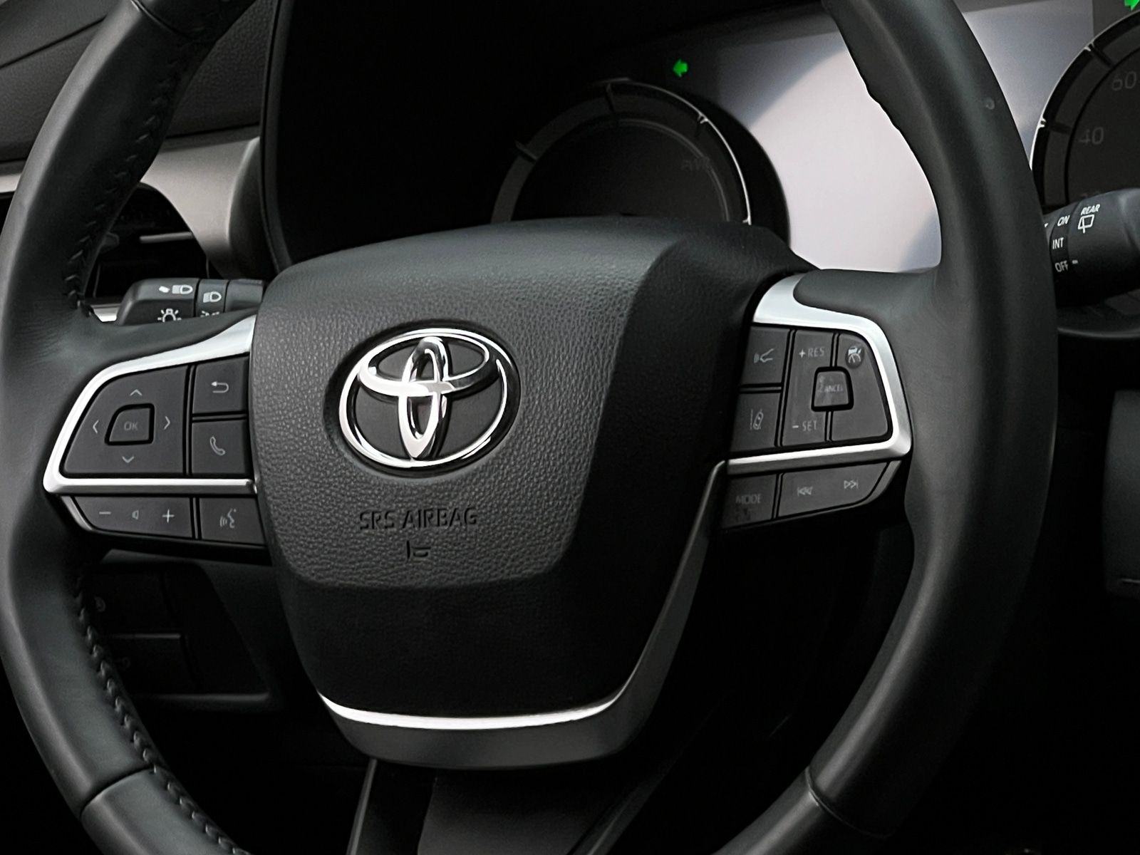 Thumbnail: 2023 Toyota Highlander - 5