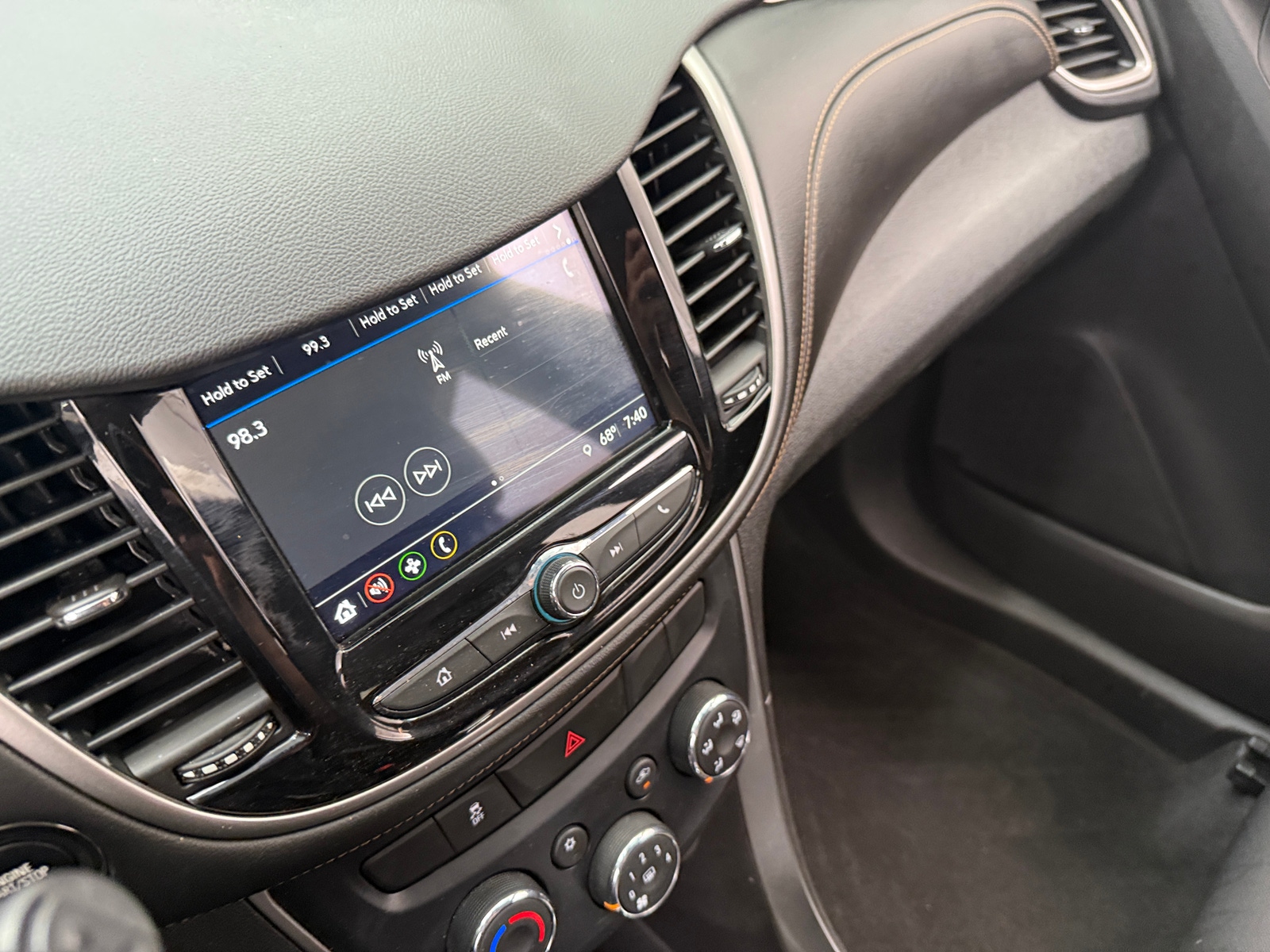 Thumbnail: 2018 Chevrolet Trax - 4