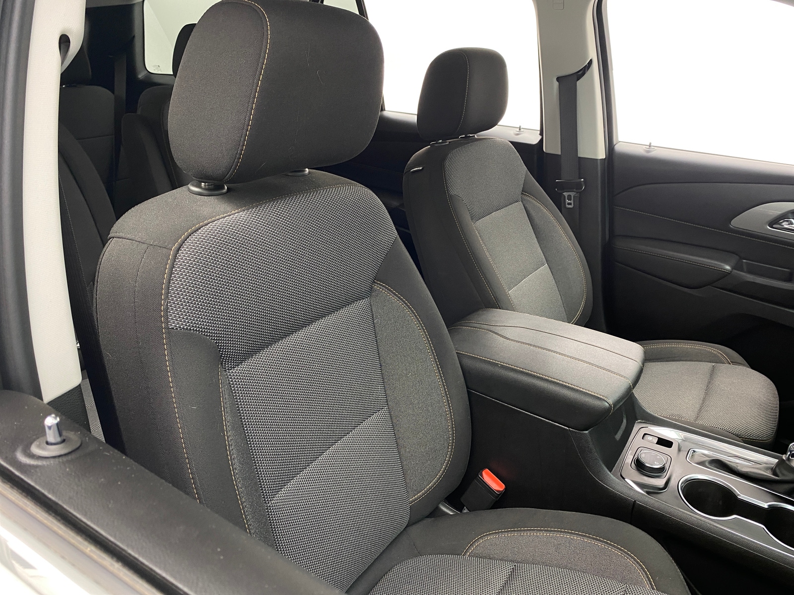 Thumbnail: 2021 Chevrolet Traverse - 2