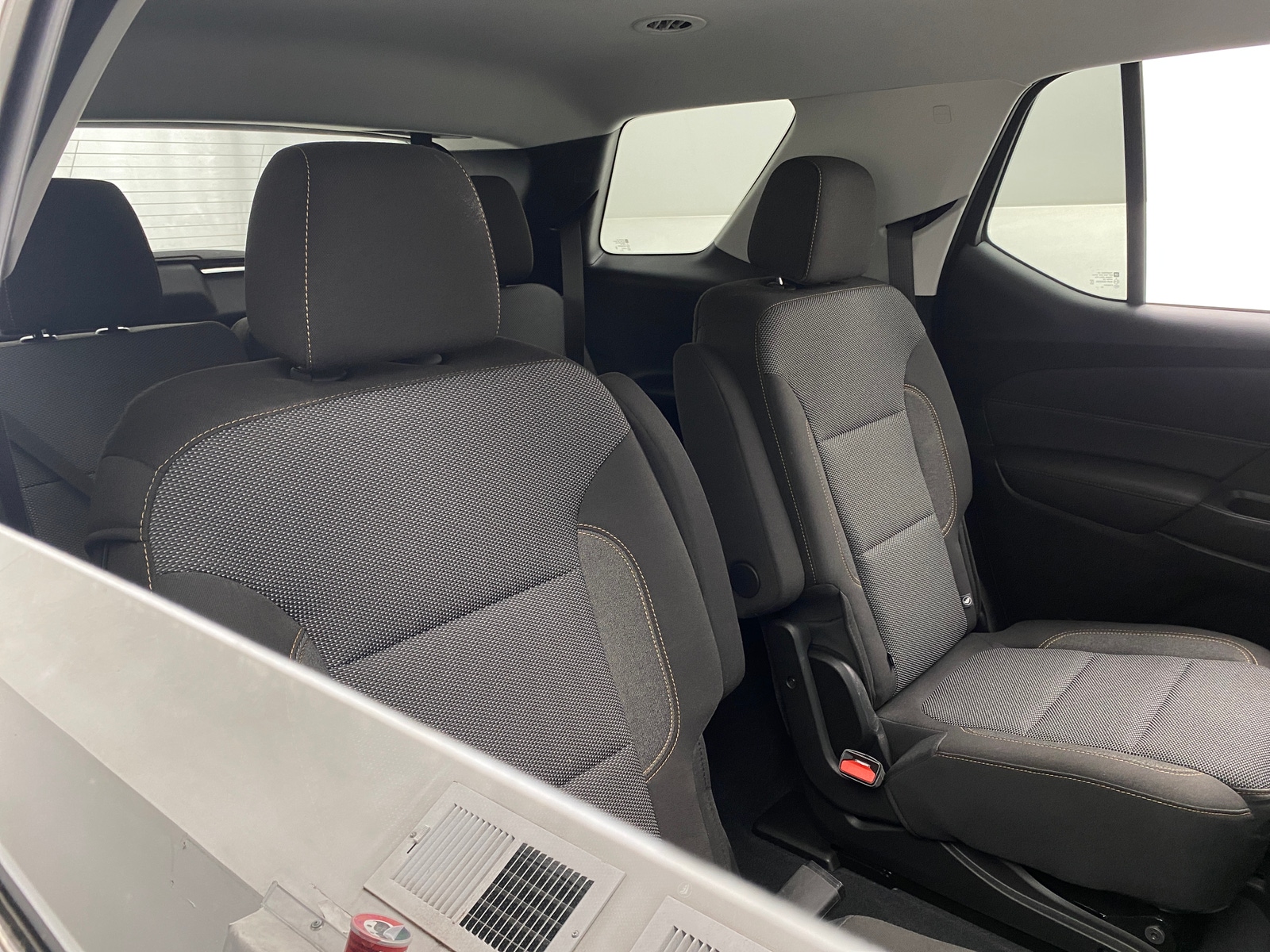 Thumbnail: 2021 Chevrolet Traverse - 6