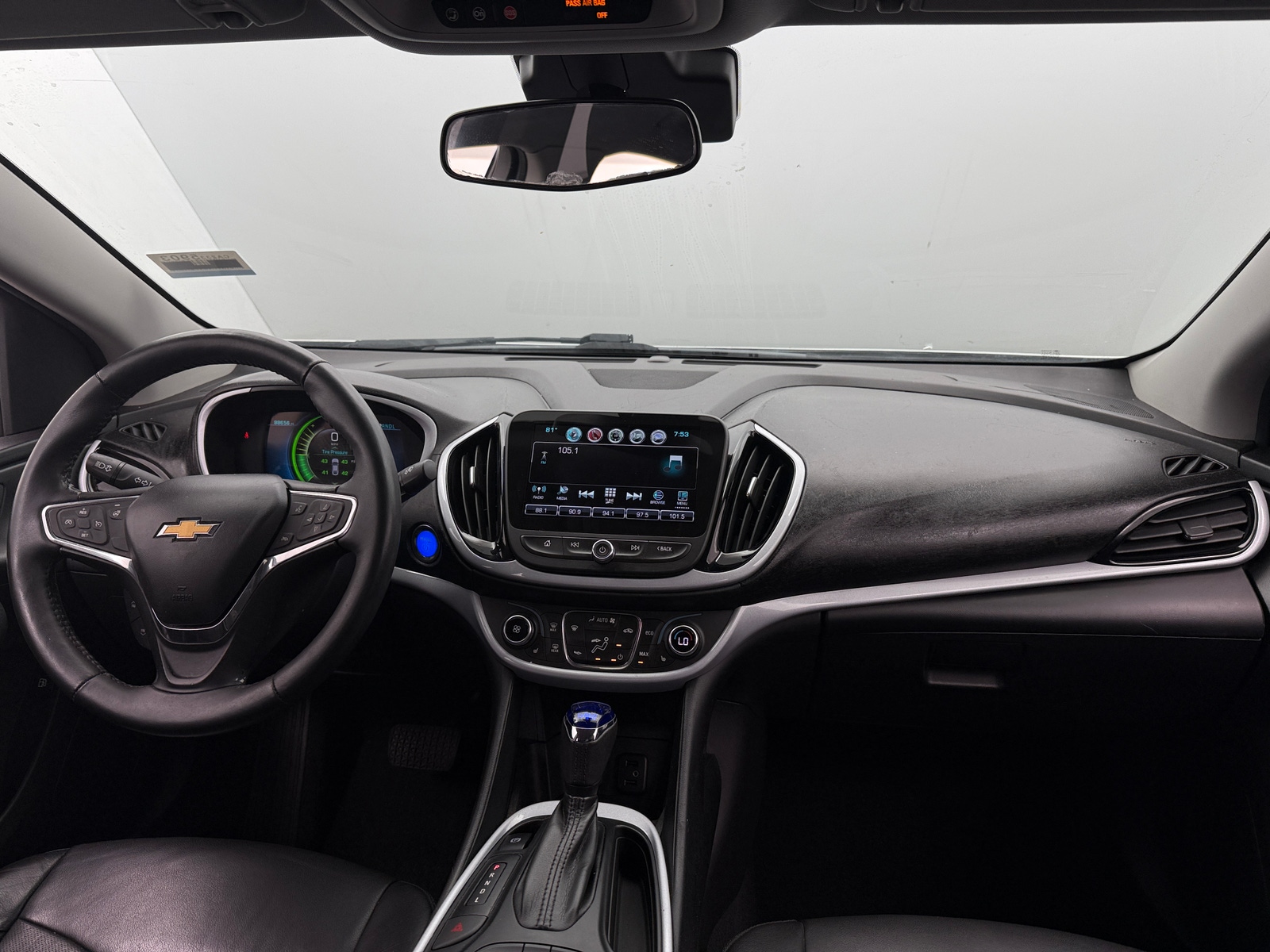 Thumbnail: 2017 Chevrolet Volt - 2