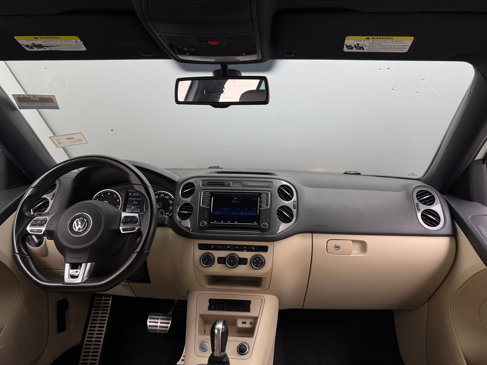 Thumbnail: 2016 Volkswagen Tiguan - 3