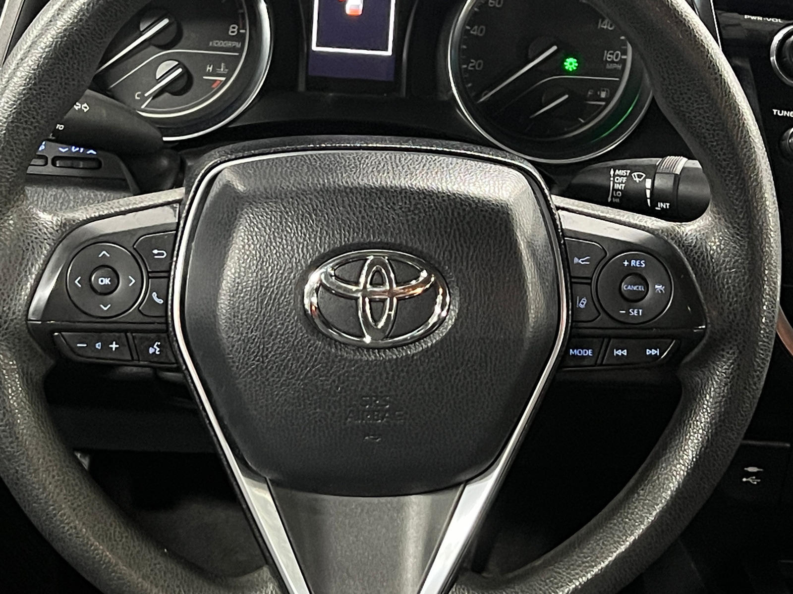 Thumbnail: 2018 Toyota Camry - 5