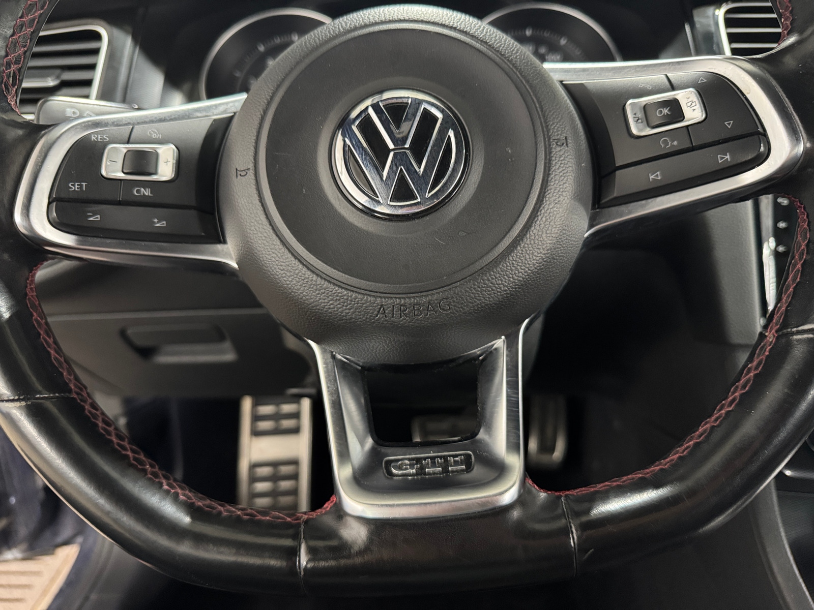 Thumbnail: 2016 Volkswagen Golf - 5