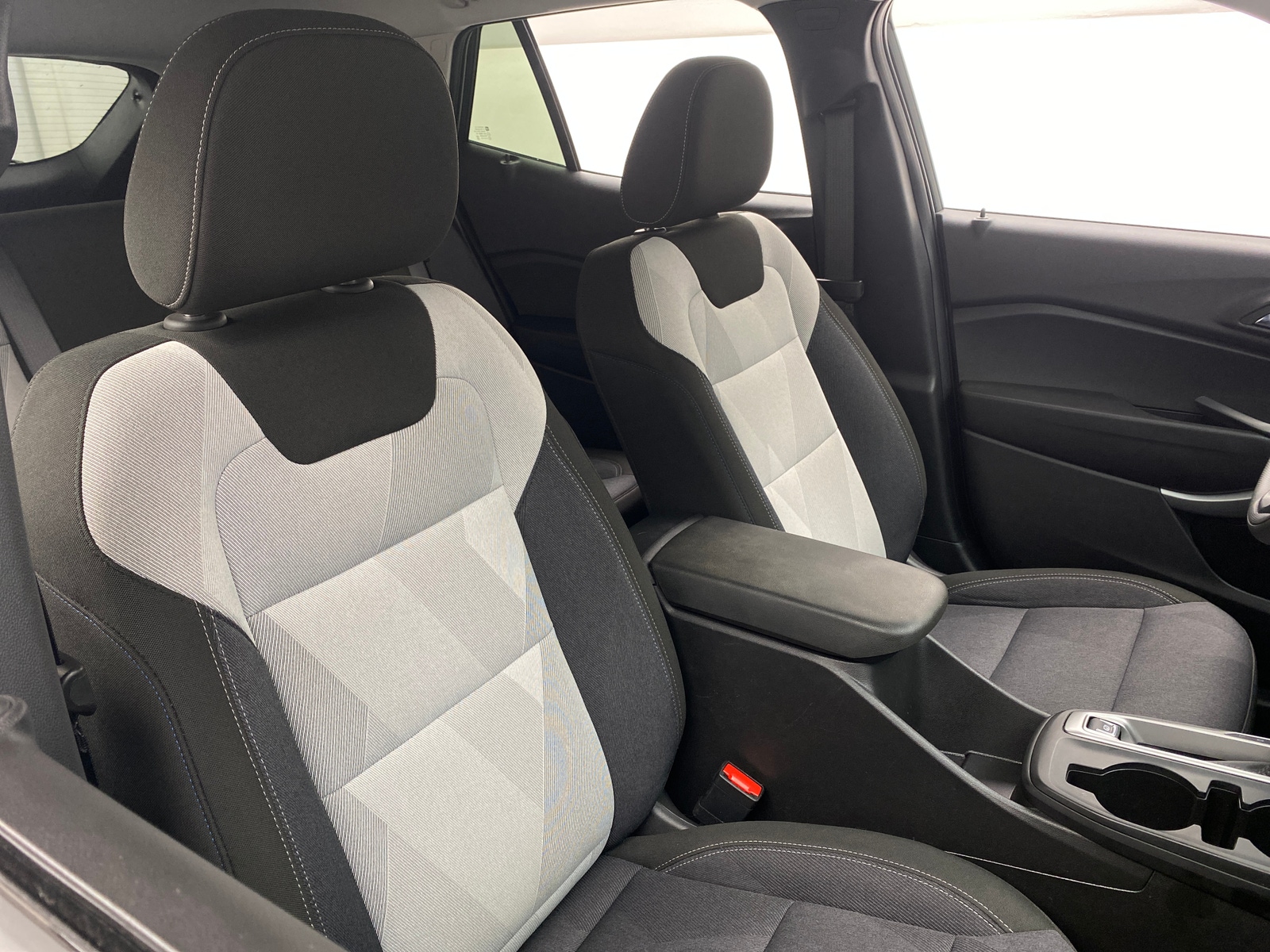 Thumbnail: 2025 Chevrolet Trax - 2