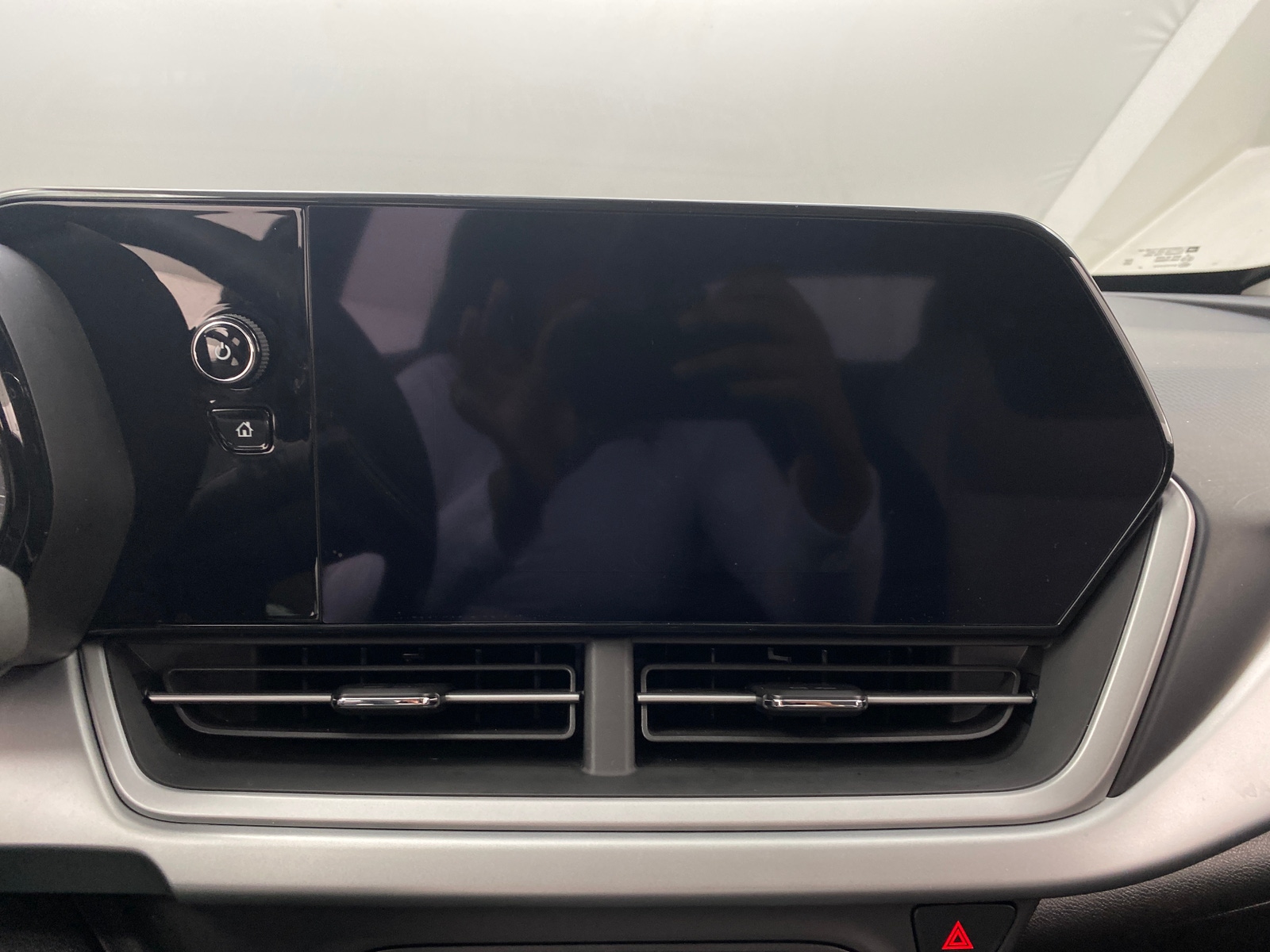 Thumbnail: 2025 Chevrolet Trax - 4