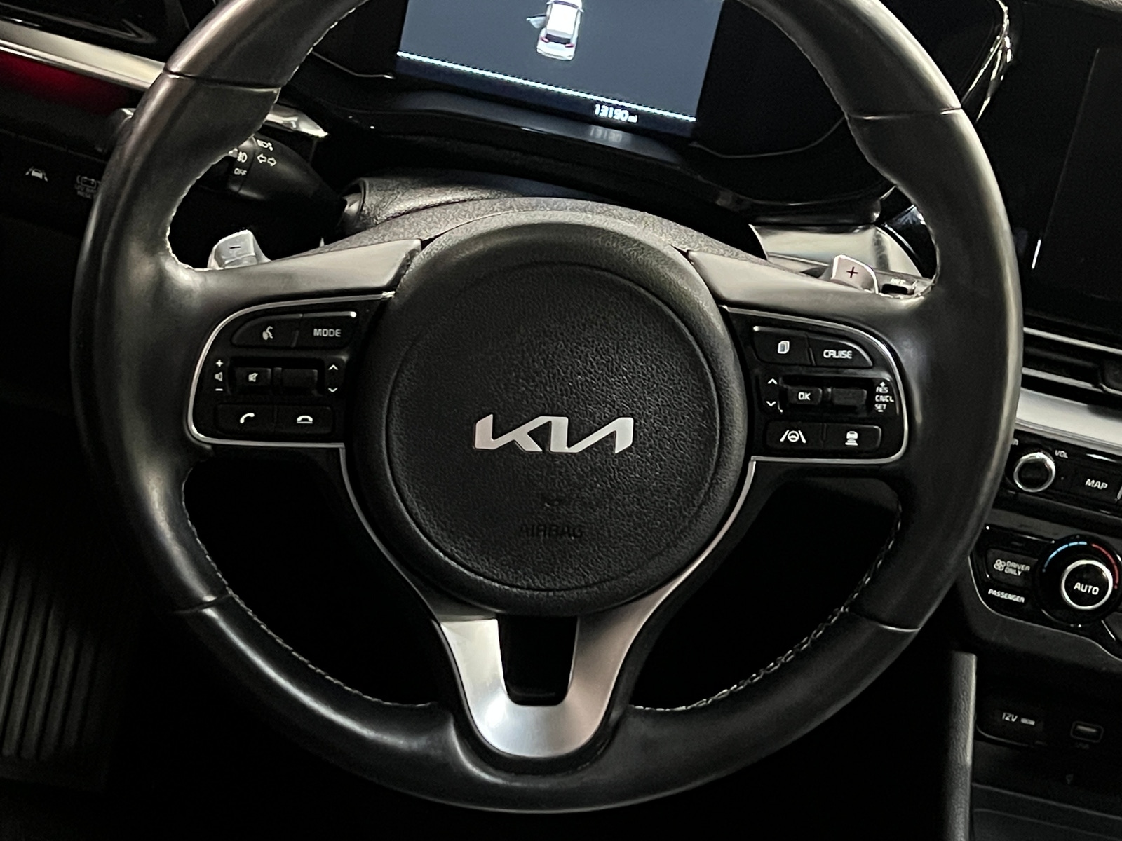 Thumbnail: 2022 Kia Niro - 4