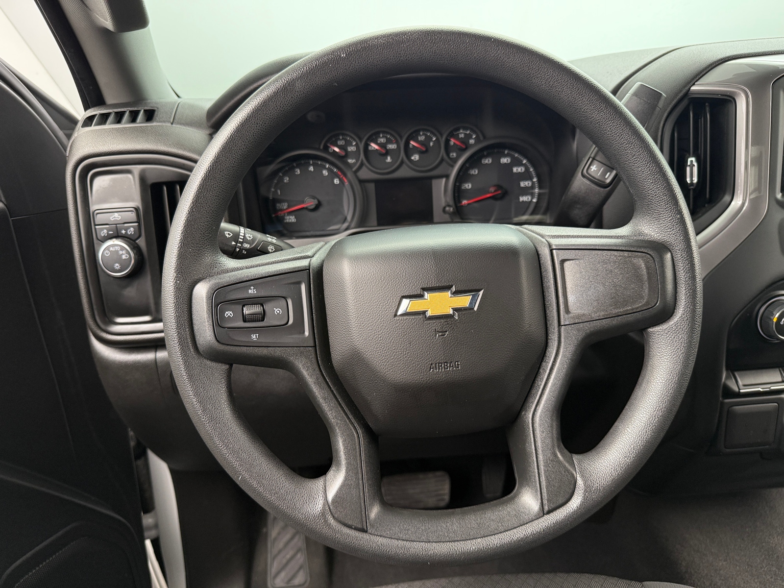 Thumbnail: 2022 Chevrolet Silverado 1500 - 5