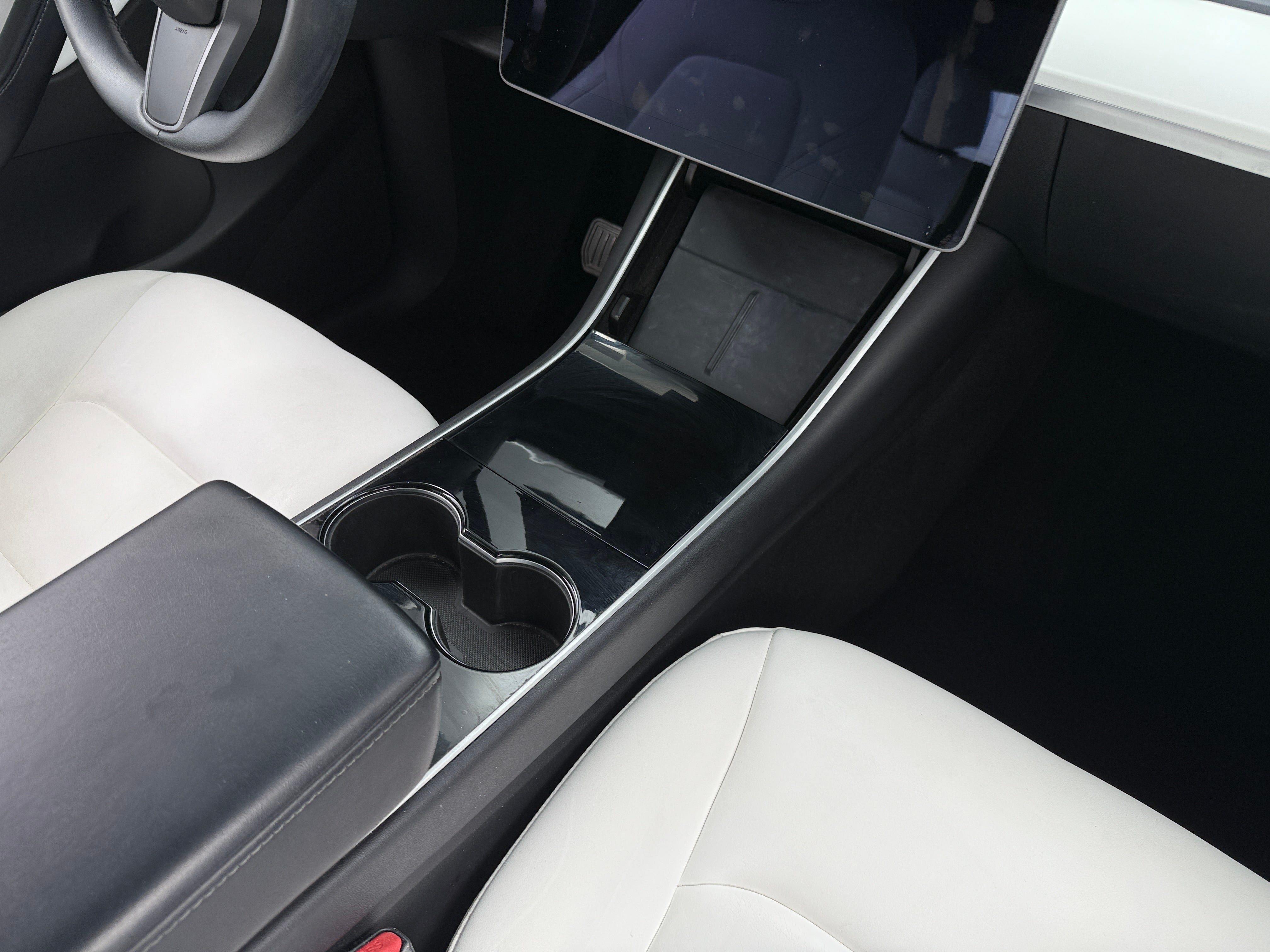 Used 2020 Tesla Model Y Long Range with VIN 5YJYGDEE7LF020214 for sale in Oak Creek, WI