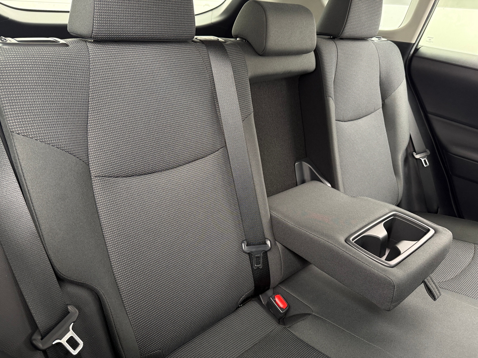 Thumbnail: 2019 Toyota RAV4 - 6
