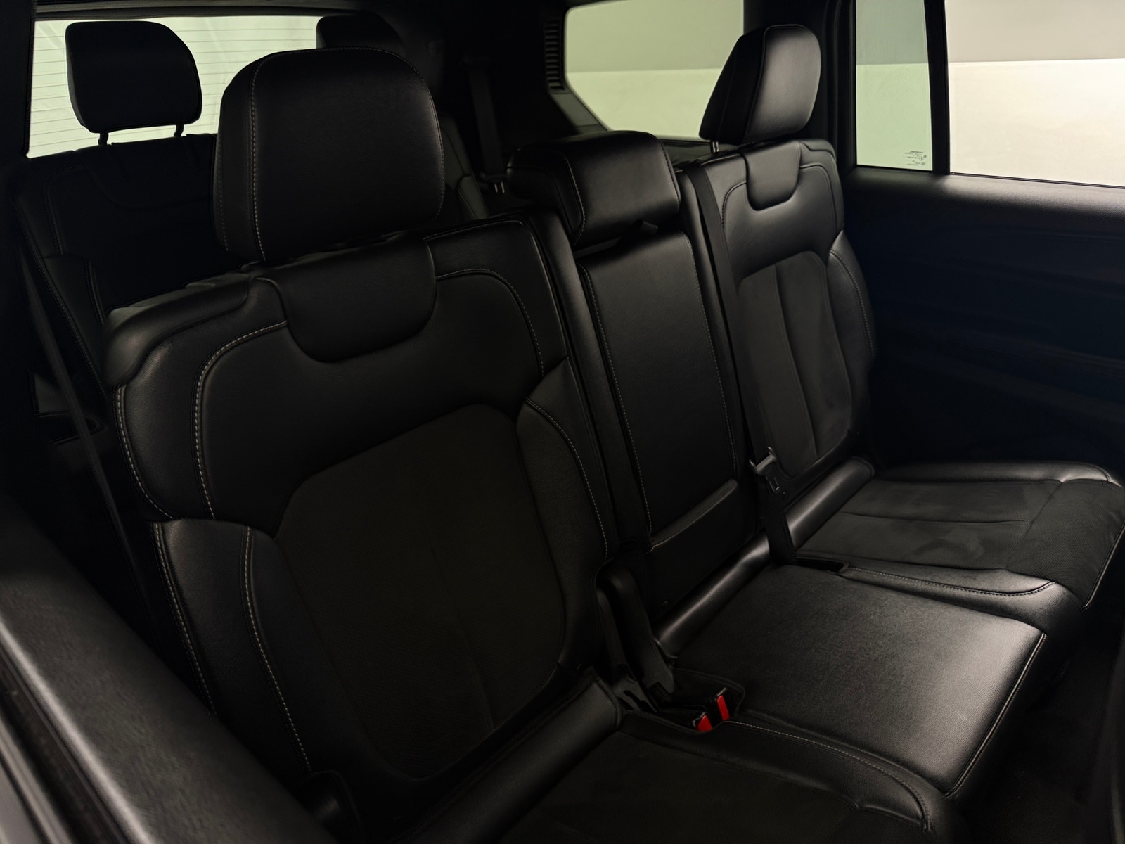 Thumbnail: 2024 Jeep Grand Cherokee L - 5