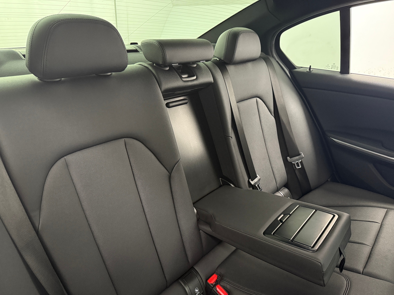 Thumbnail: 2021 BMW 3 Series - 5