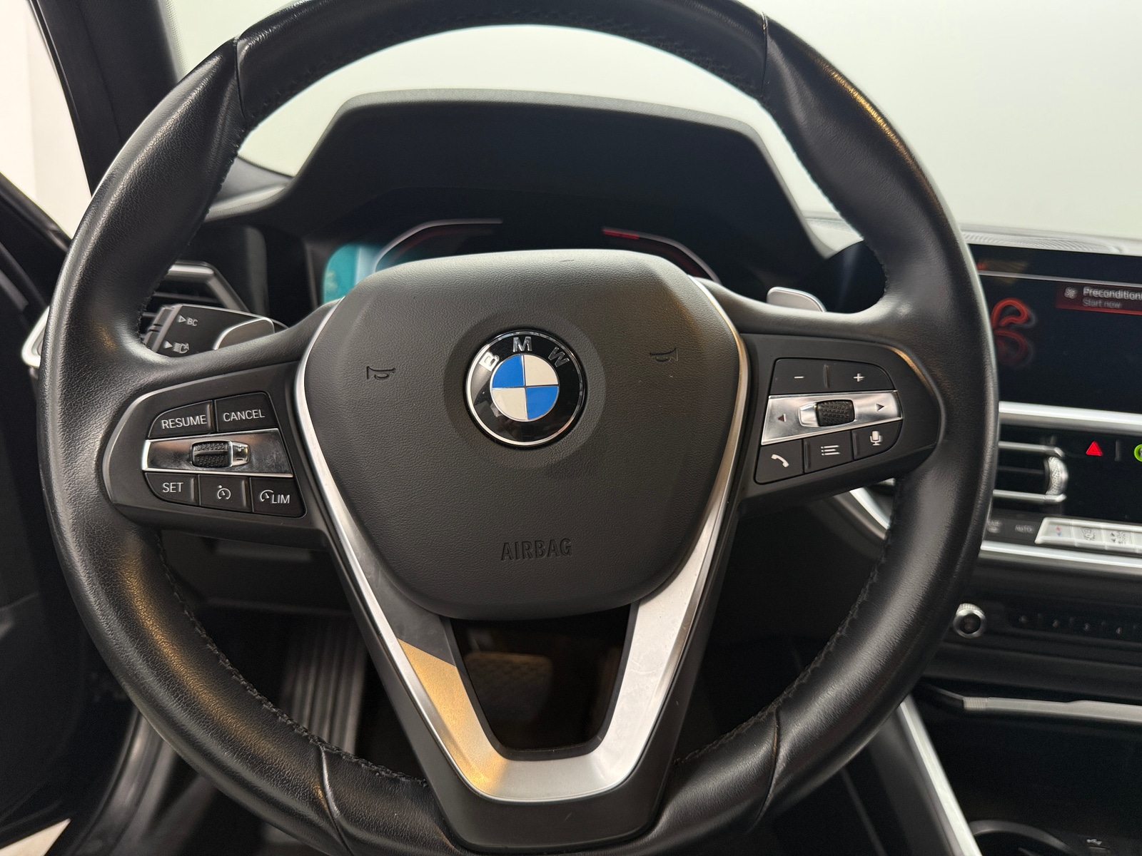 Thumbnail: 2021 BMW 3 Series - 4