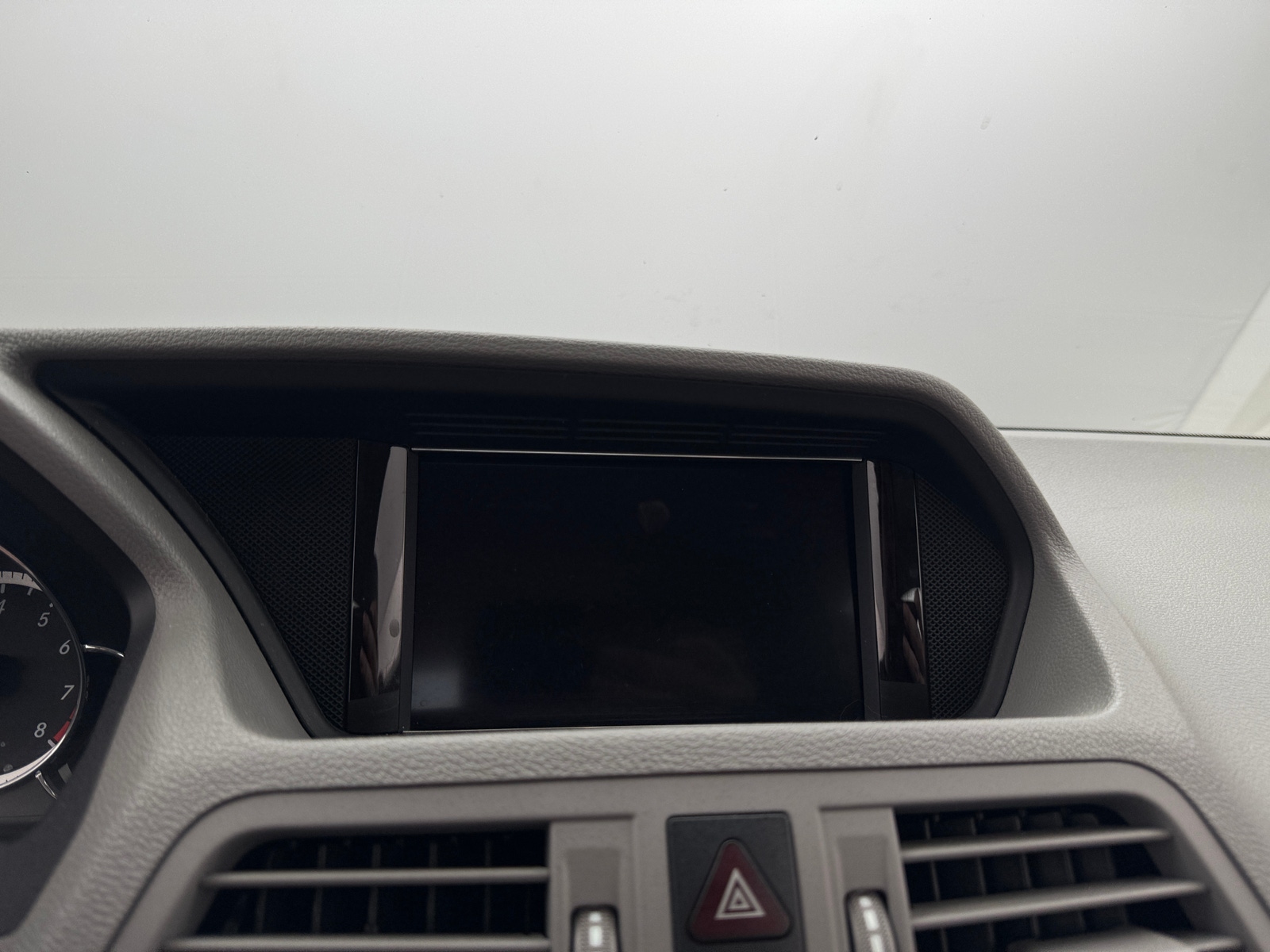 Thumbnail: 2010 Mercedes-Benz E-Class - 2