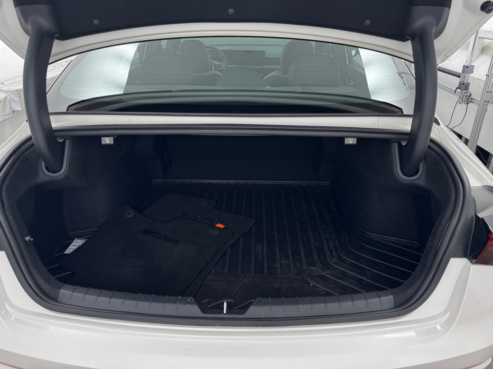 Thumbnail: 2025 Kia K5 - 6