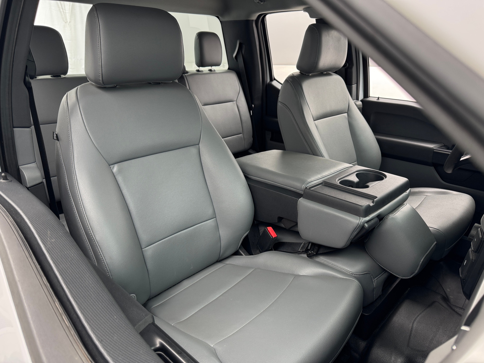 Thumbnail: 2022 Ford Econoline - 2