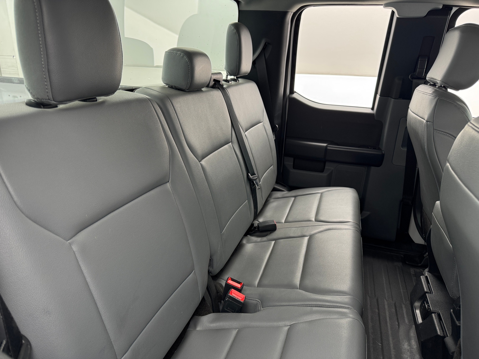 Thumbnail: 2022 Ford Econoline - 6