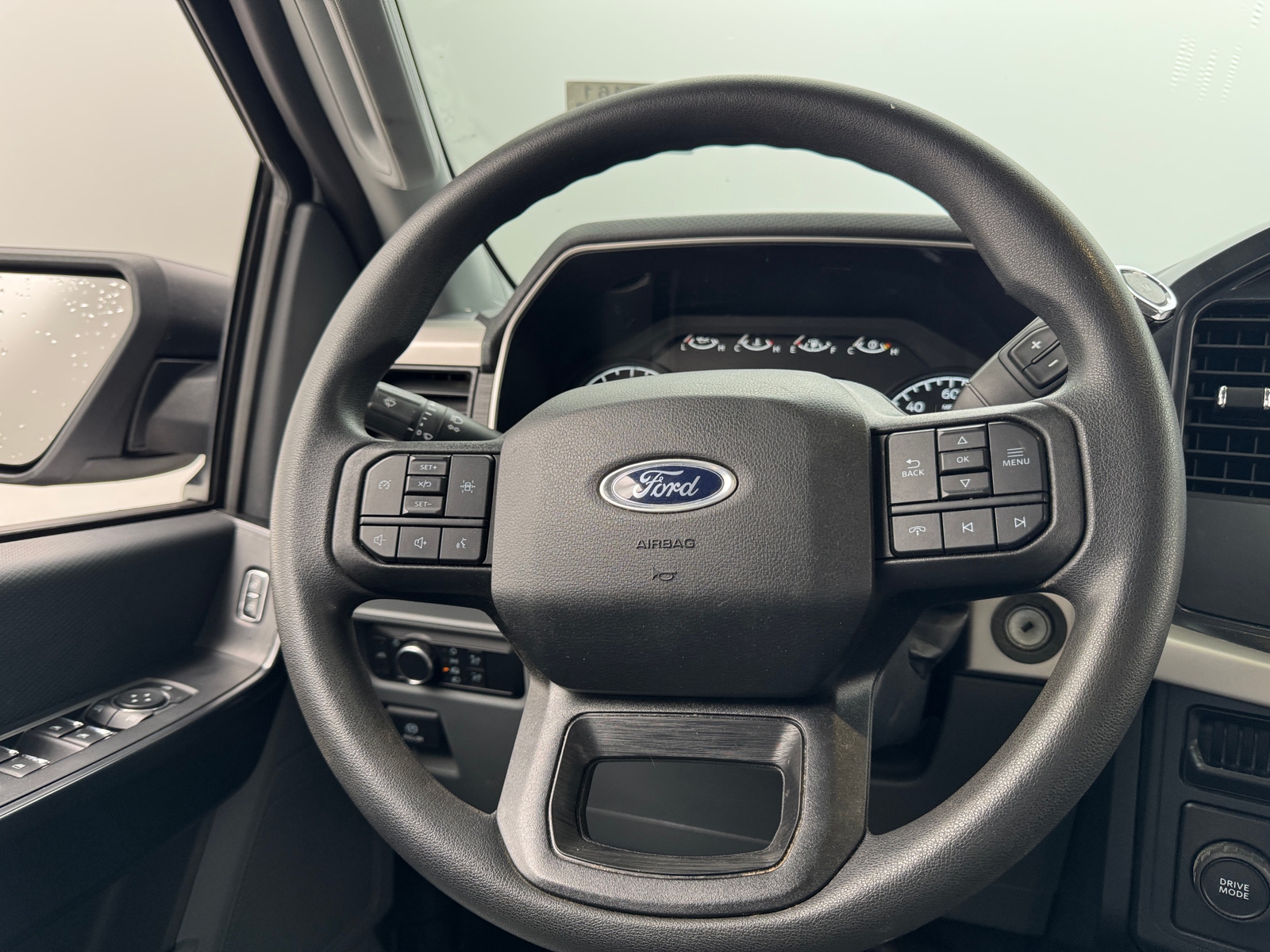 Thumbnail: 2022 Ford Econoline - 5