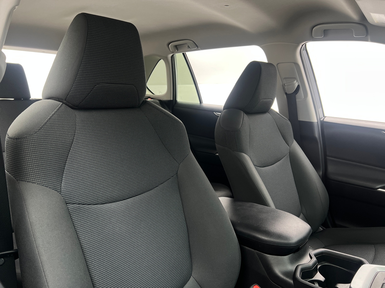 Thumbnail: 2019 Toyota RAV4 - 2