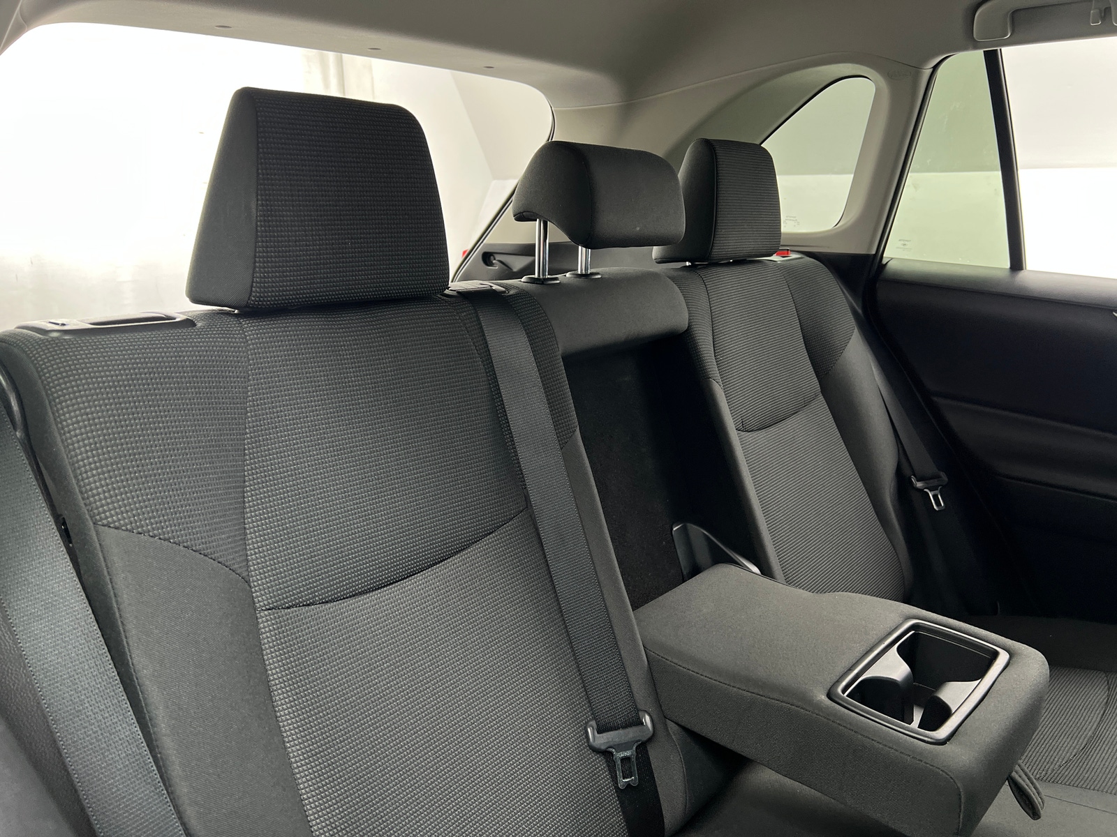 Thumbnail: 2019 Toyota RAV4 - 6