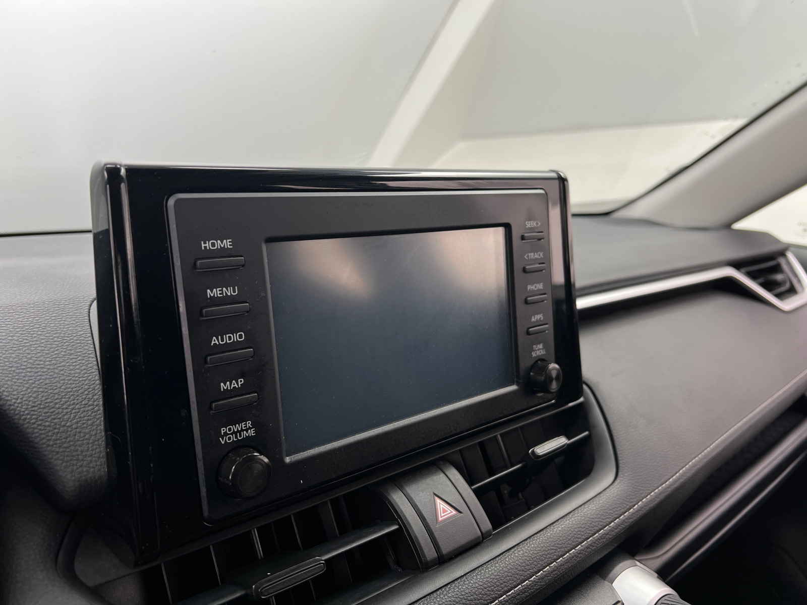 Thumbnail: 2019 Toyota RAV4 - 4