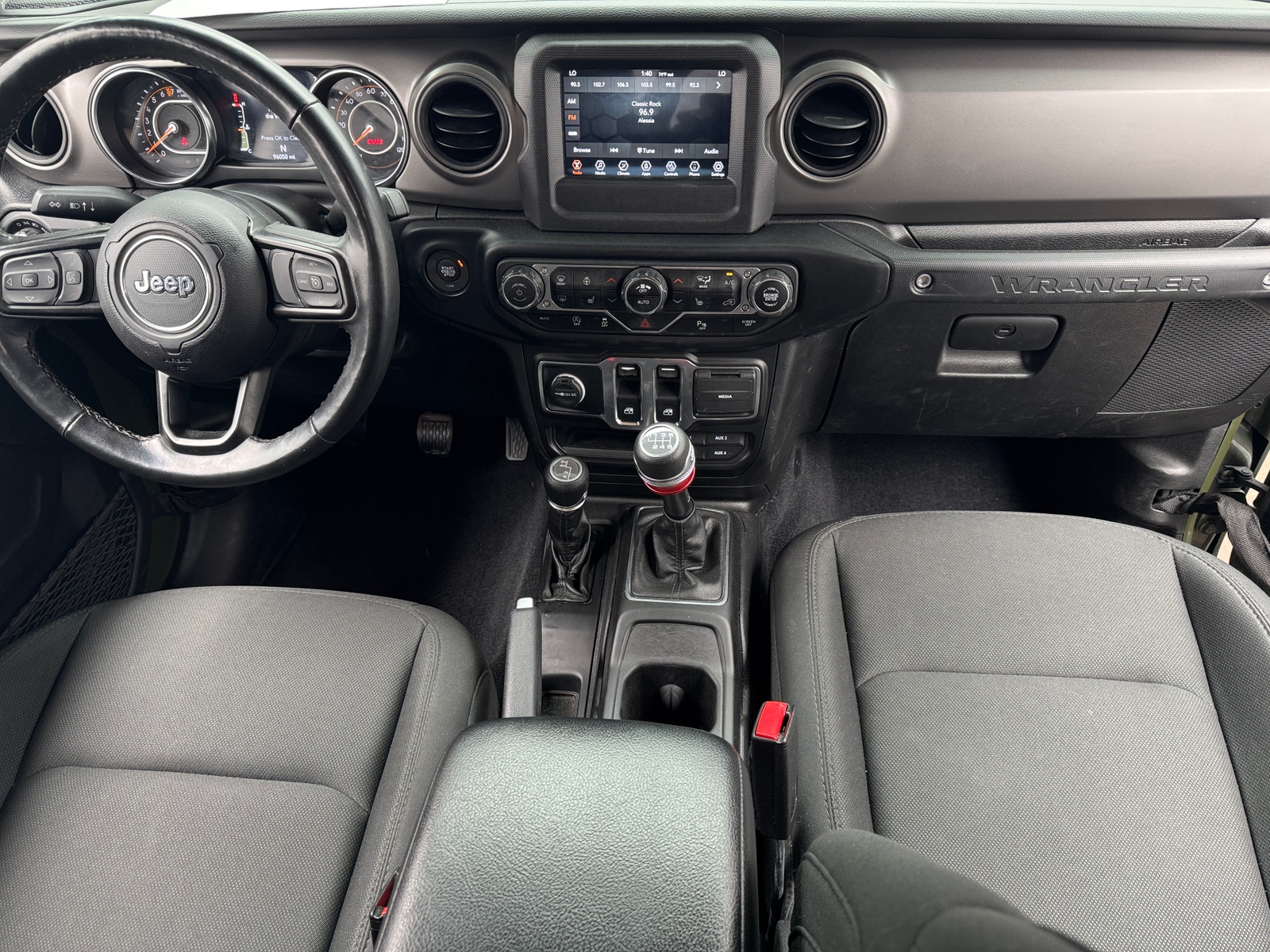 Thumbnail: 2022 Jeep Wrangler - 3