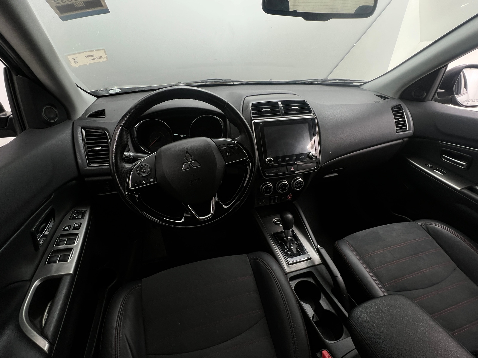 Thumbnail: 2022 Mitsubishi Outlander Sport - 3