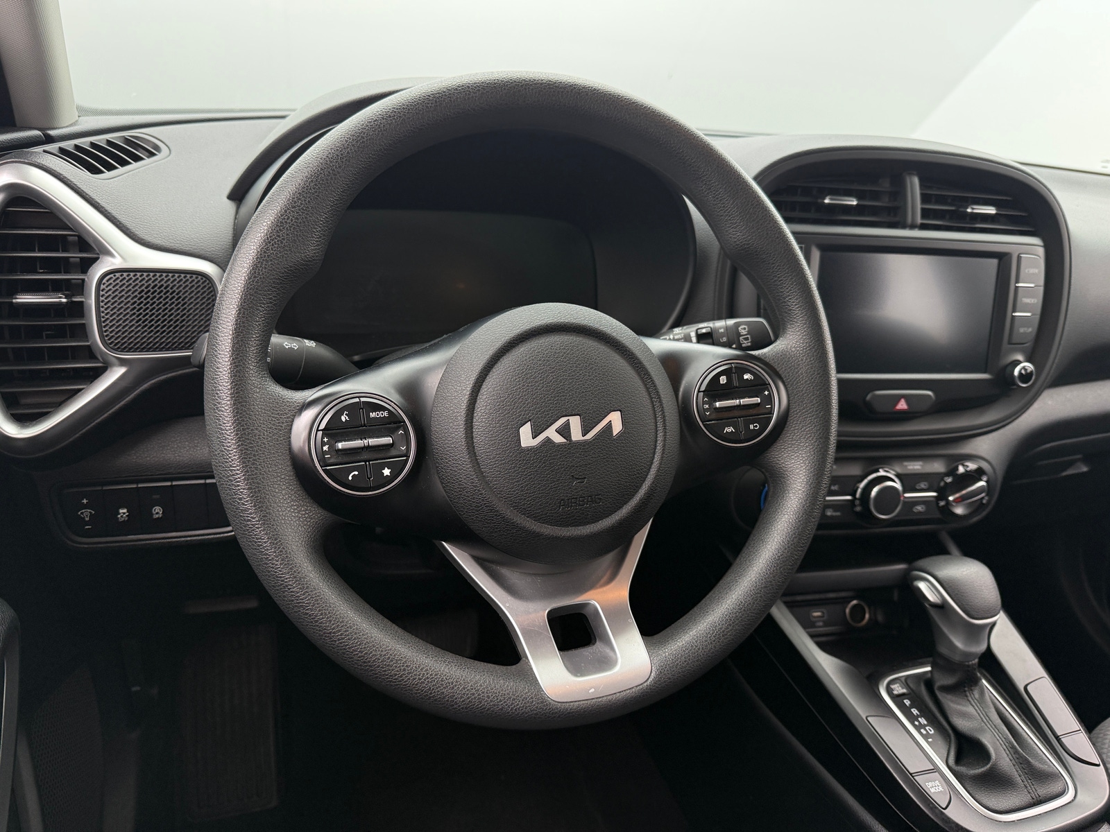 Thumbnail: 2023 Kia Soul - 5