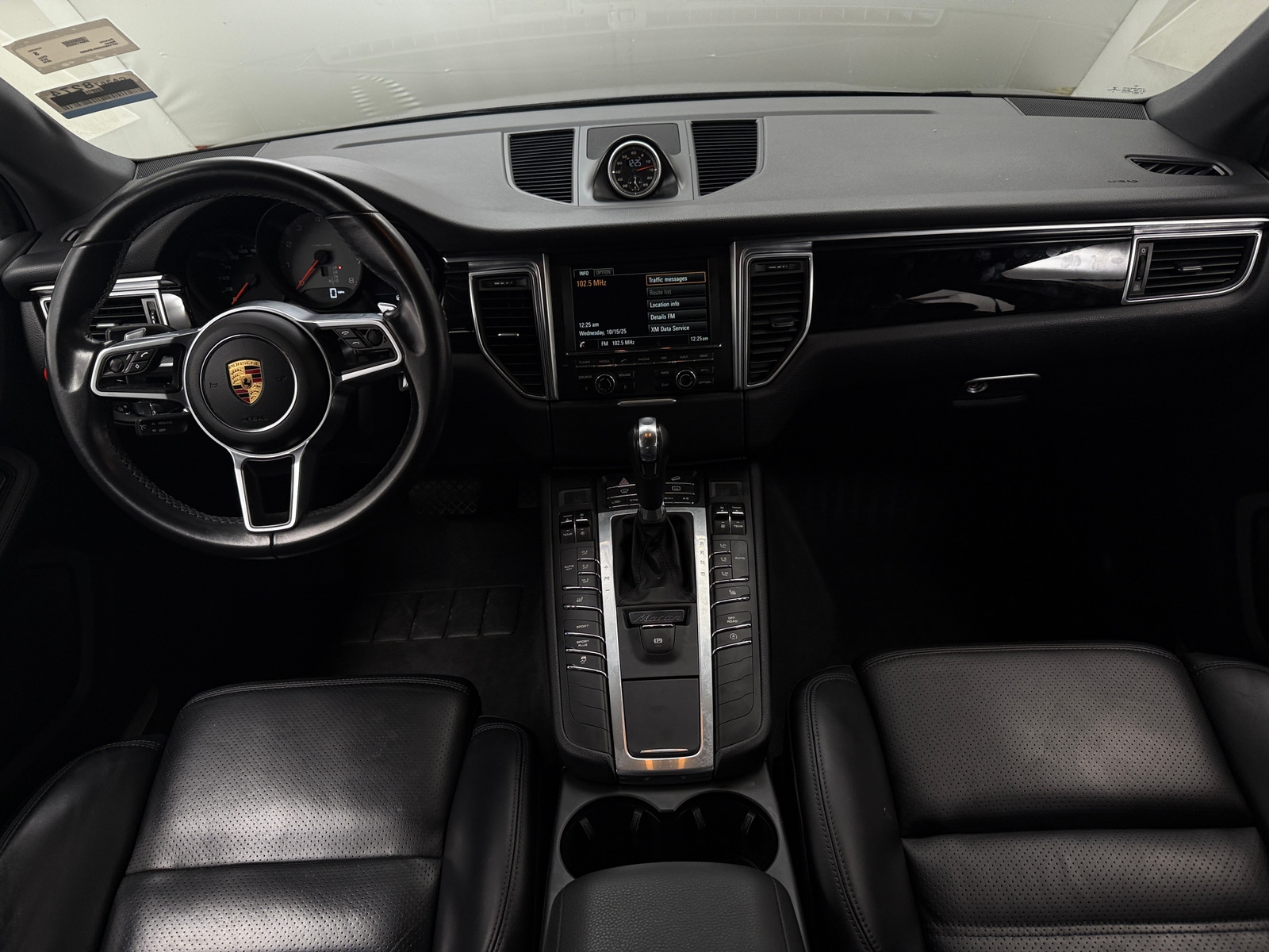 Thumbnail: 2016 Porsche Macan - 2