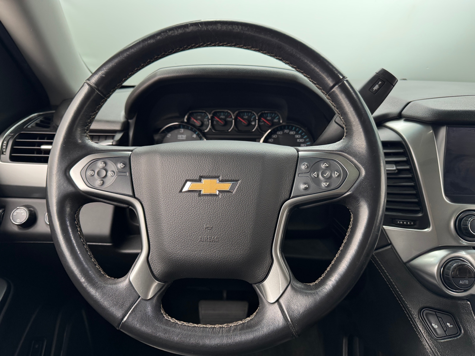 Thumbnail: 2018 Chevrolet Tahoe - 4