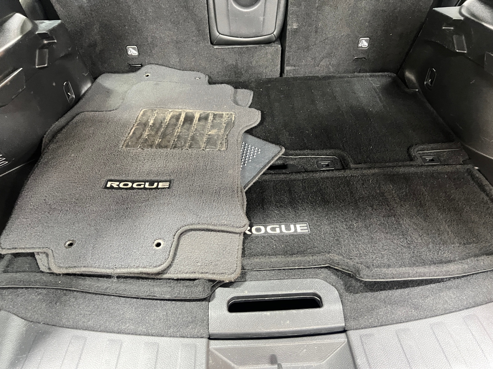 Thumbnail: 2016 Nissan Rogue - 7