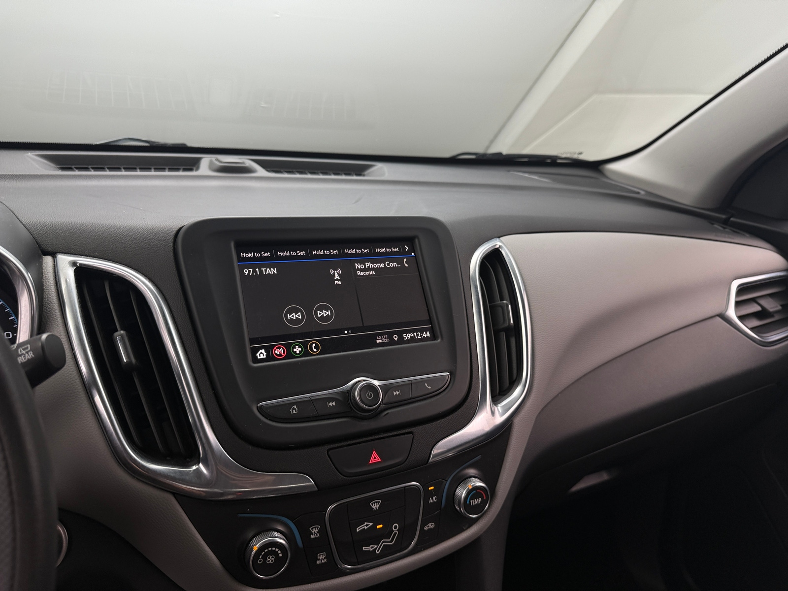 Thumbnail: 2021 Chevrolet Equinox - 4