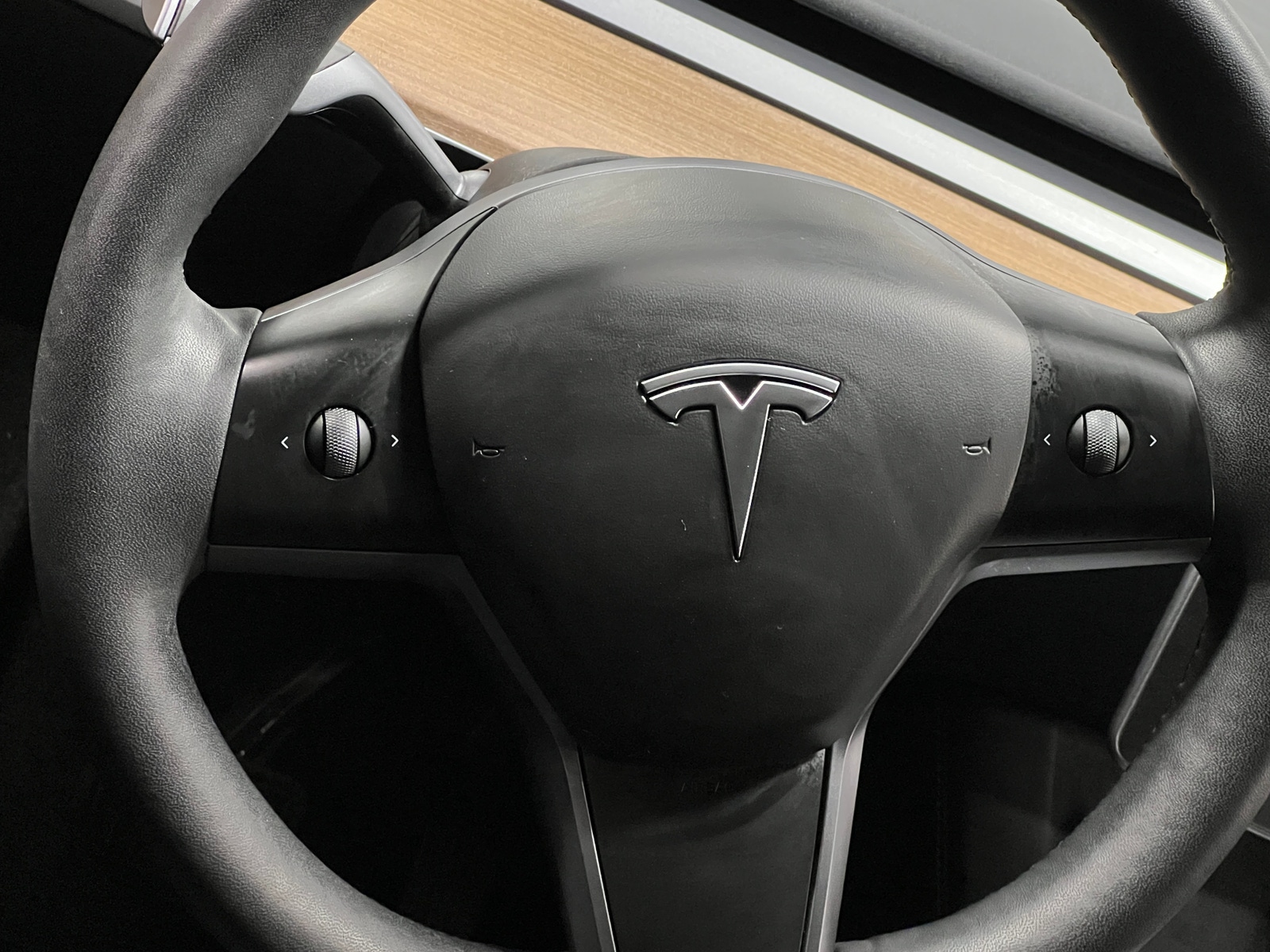 Thumbnail: 2023 Tesla Model Y - 4