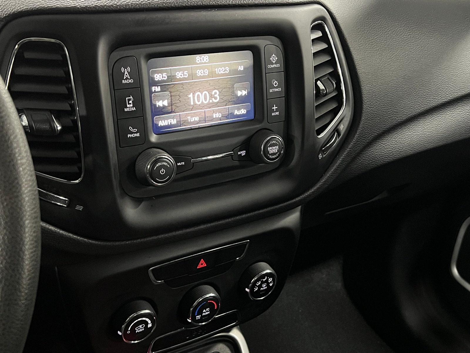 Thumbnail: 2018 Jeep Compass - 4