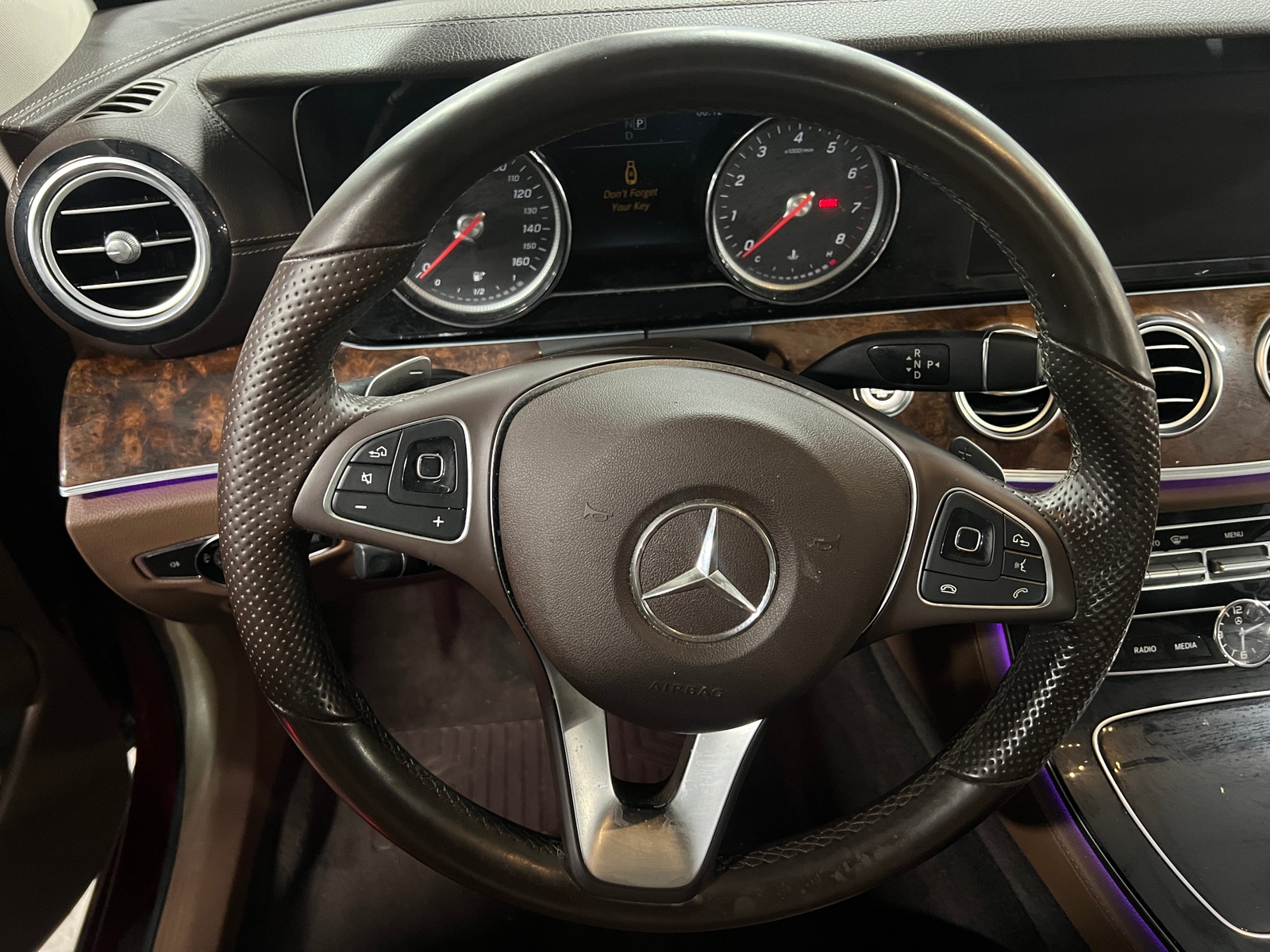 Thumbnail: 2017 Mercedes-Benz E-Class - 4