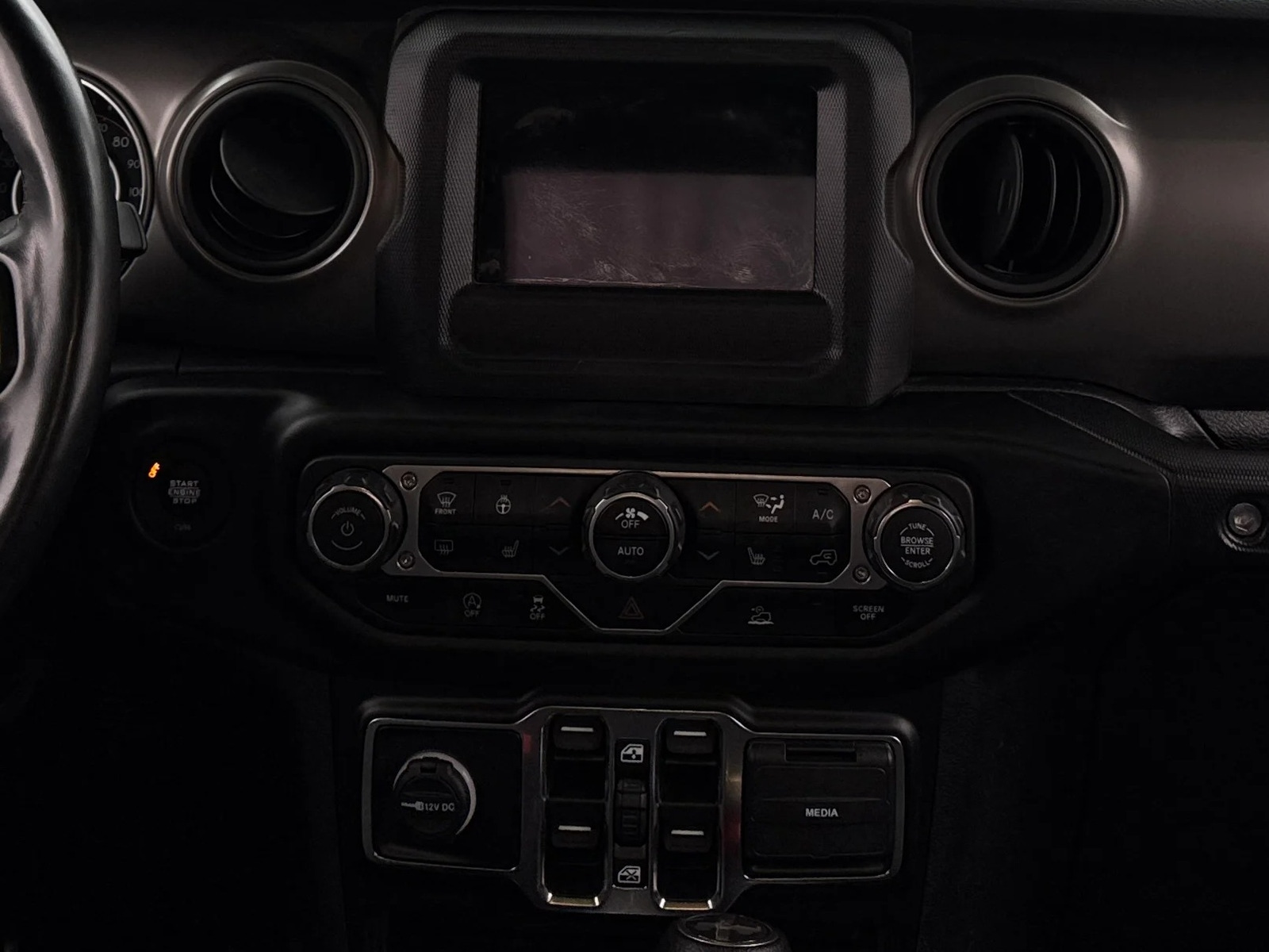 Thumbnail: 2022 Jeep Wrangler - 4