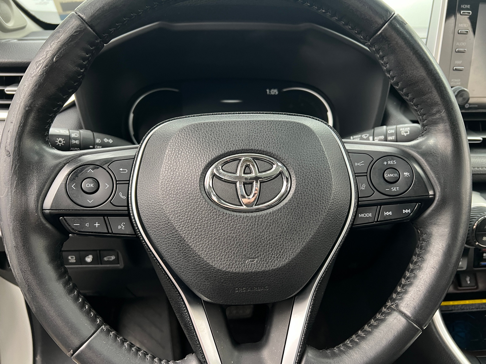 Thumbnail: 2020 Toyota RAV4 - 4