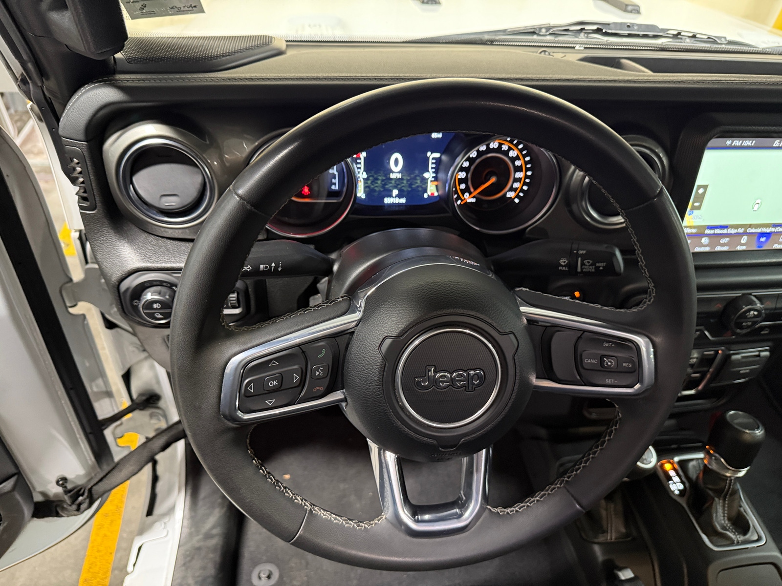 Thumbnail: 2023 Jeep Gladiator - 5