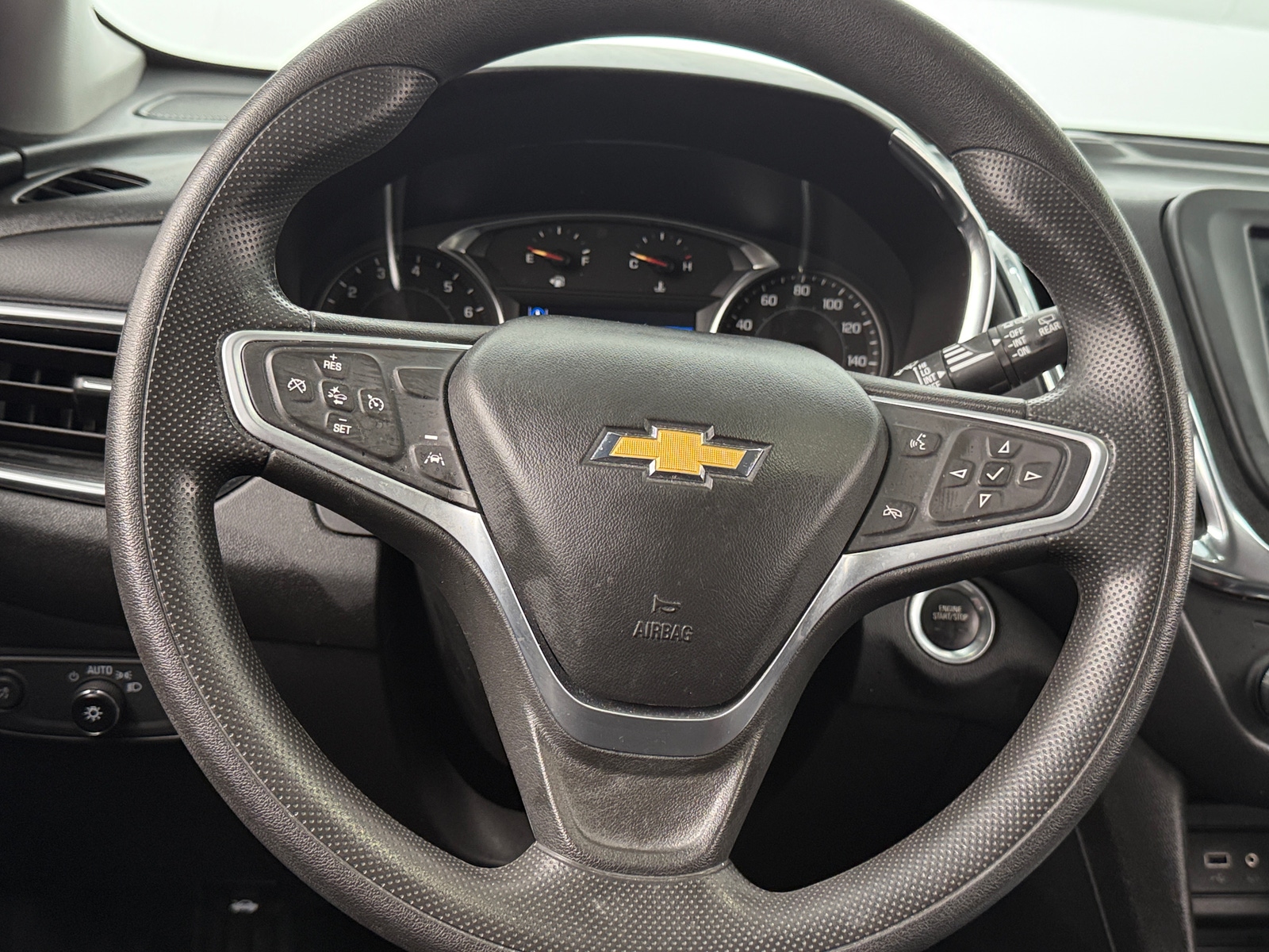 Thumbnail: 2022 Chevrolet Equinox - 5