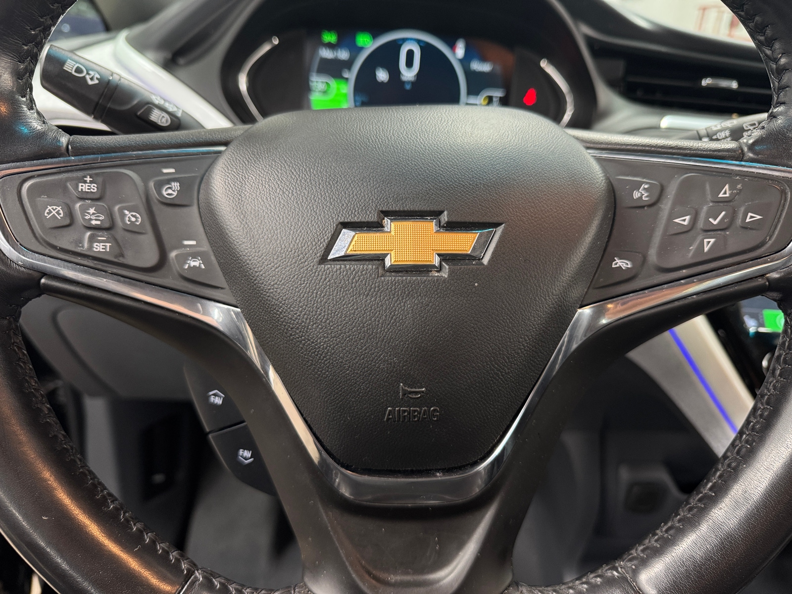 Thumbnail: 2020 Chevrolet Bolt EV - 4