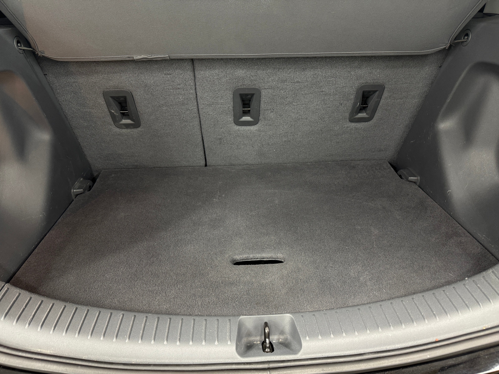 Thumbnail: 2020 Chevrolet Bolt EV - 6