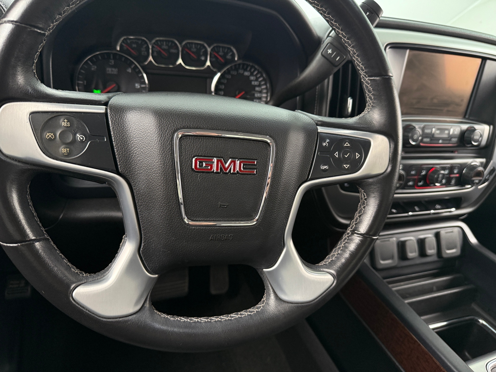 Thumbnail: 2014 GMC Sierra 1500 - 4