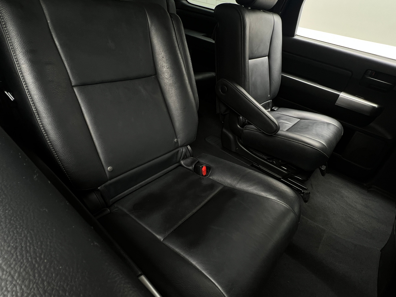 Thumbnail: 2019 Toyota Sequoia - 5