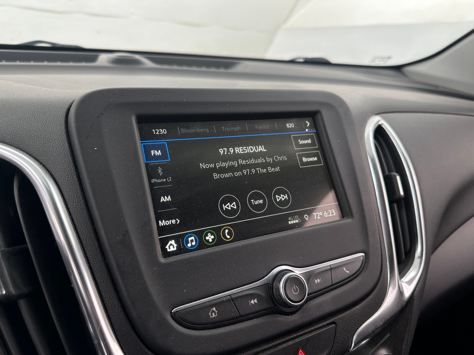 Thumbnail: 2019 Chevrolet Equinox - 4