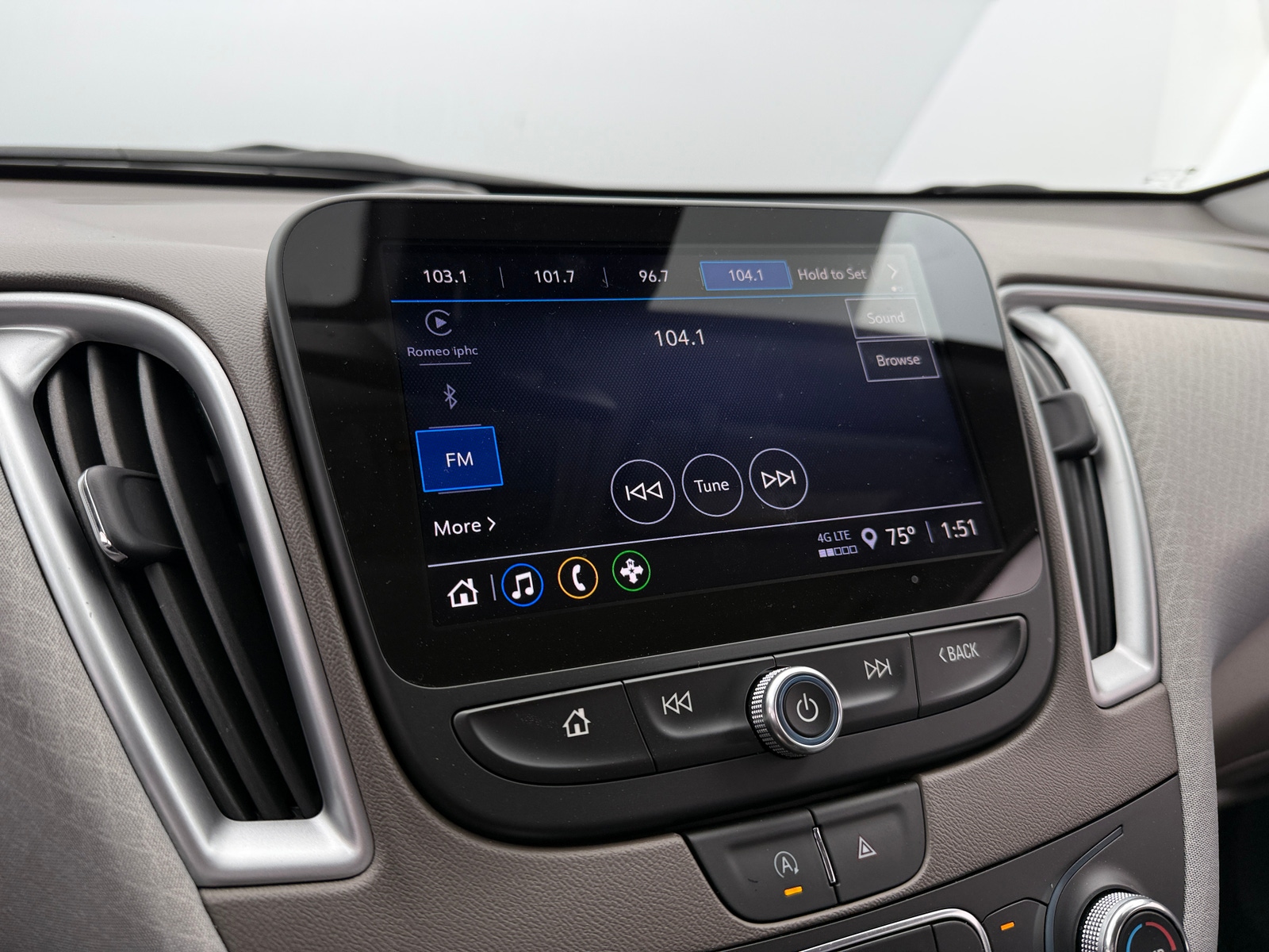 Thumbnail: 2024 Chevrolet Malibu - 4