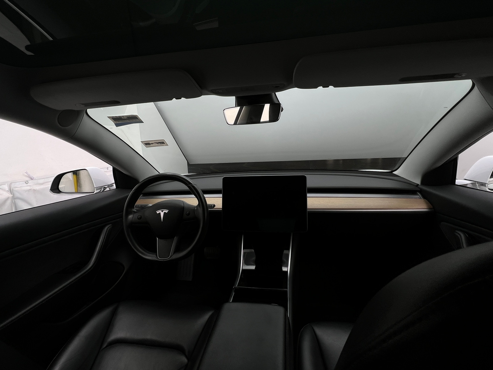 Thumbnail: 2019 Tesla Model 3 - 2