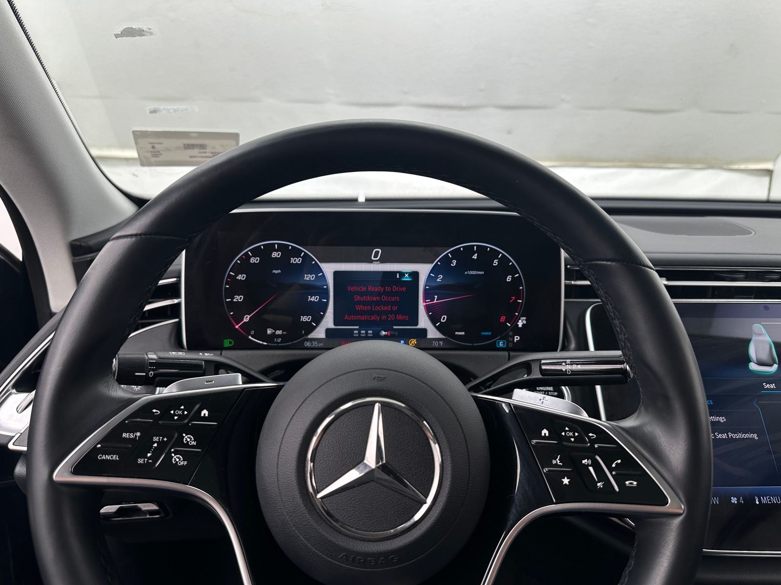Thumbnail: 2025 Mercedes-Benz E-Class - 4
